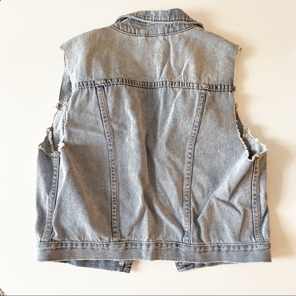 𝅺💝(3/$25) Topshop Denim Vest - Picture 7 of 7